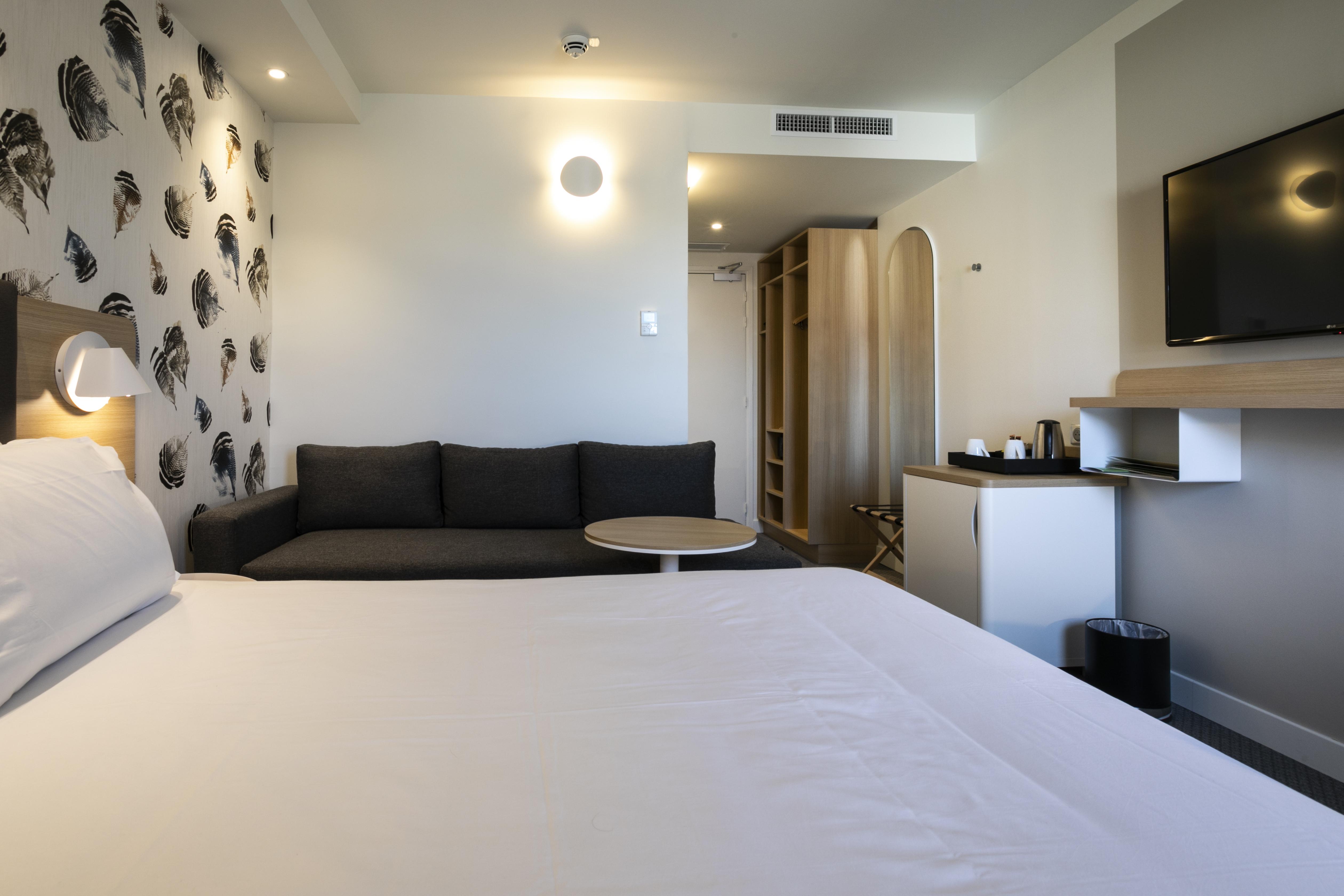 Holiday Inn Perpignan, An Ihg Hotel Εξωτερικό φωτογραφία