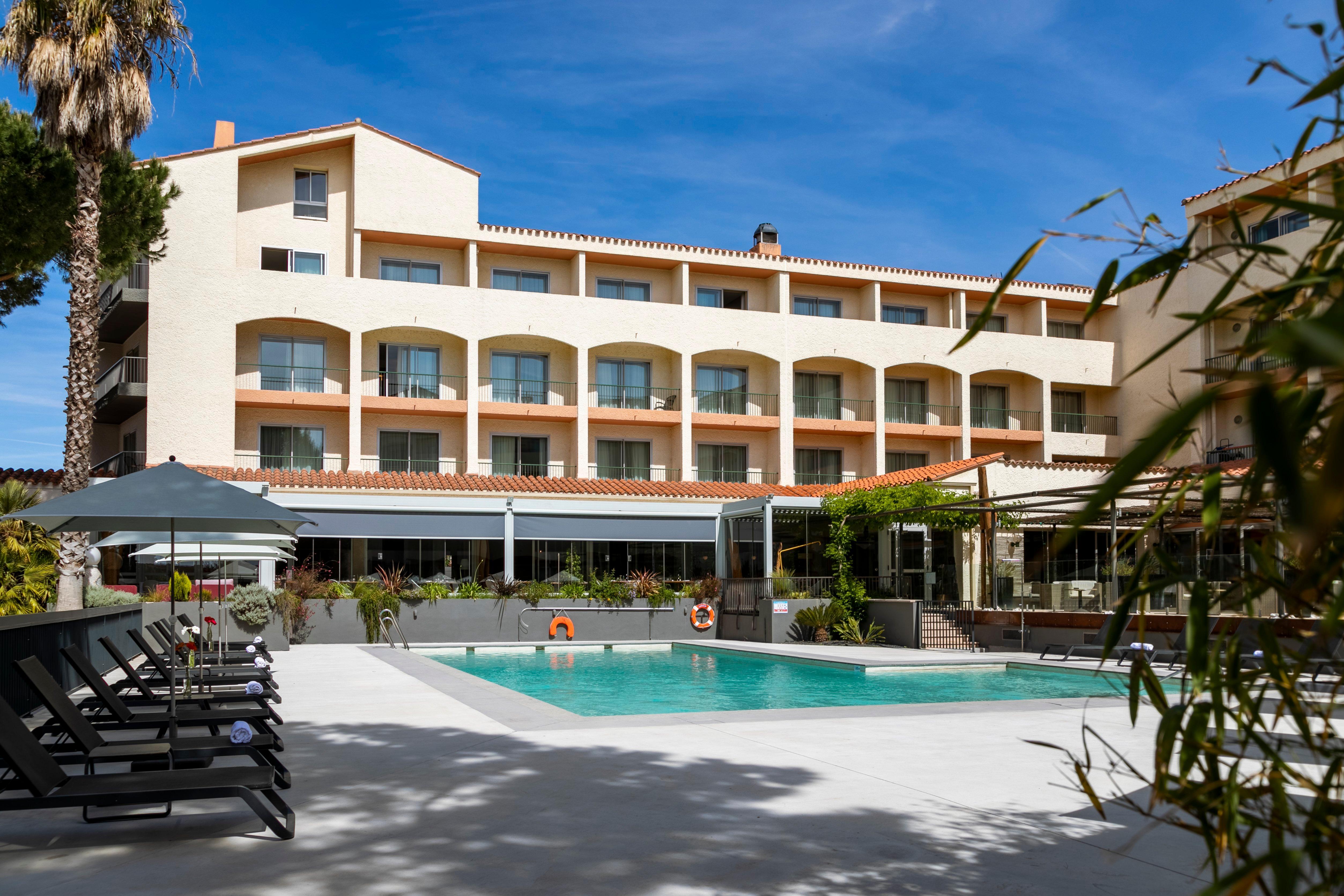 Holiday Inn Perpignan, An Ihg Hotel Εξωτερικό φωτογραφία