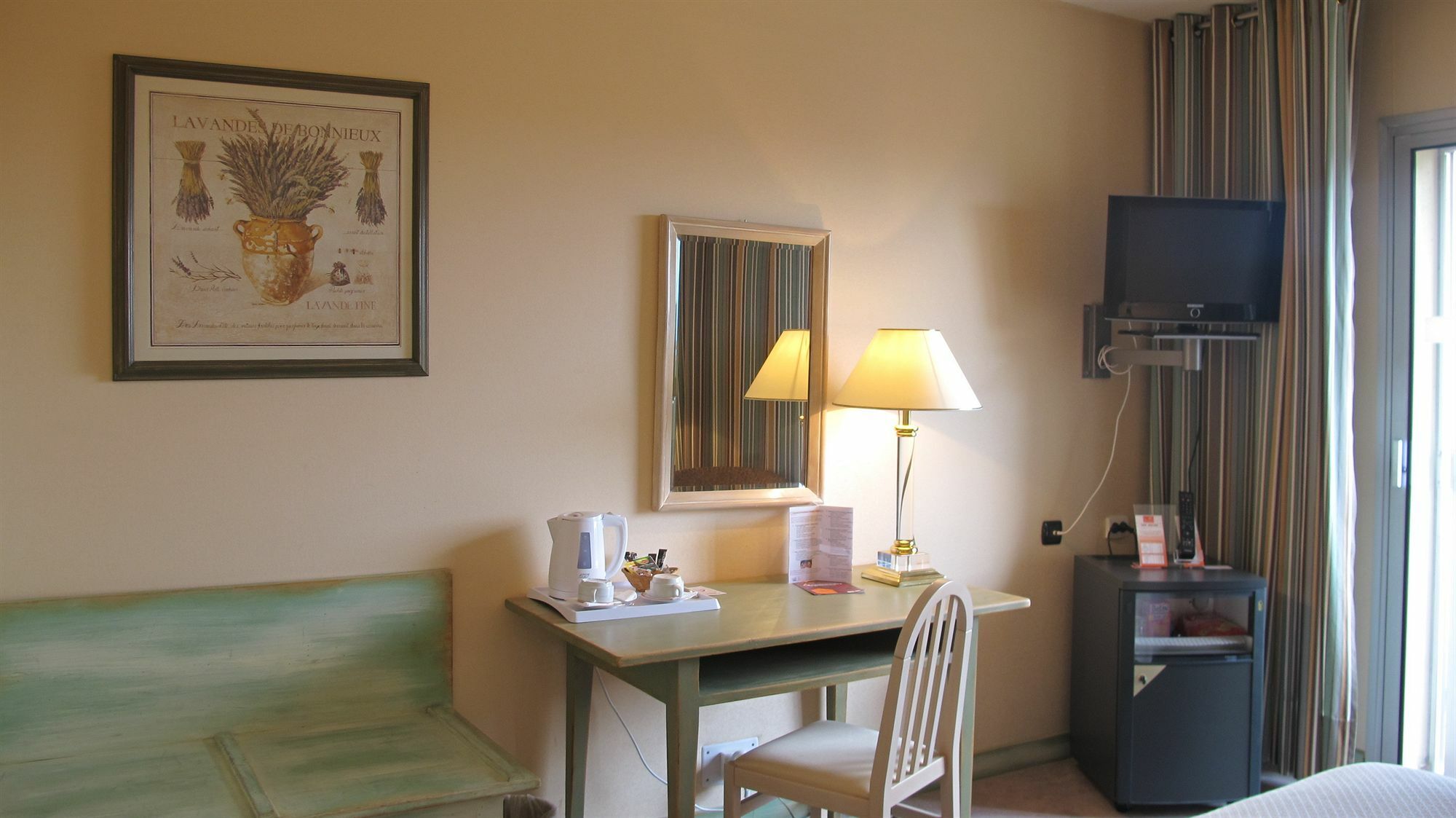 Holiday Inn Perpignan, An Ihg Hotel Εξωτερικό φωτογραφία